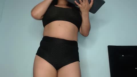 Anay velez online show from 03/21/26, 04:50