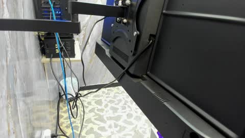 Lili  online show from 04/06/26, 12:39