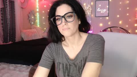 Milf Lacey online show from 12/26/24, 09:37