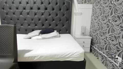 milf_march online show from 04/13/26, 03:23