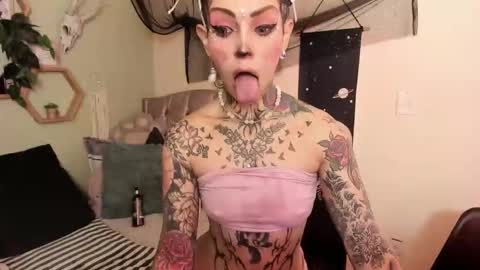 Isabella online show from 02/19/26, 01:29