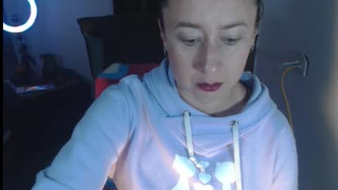 Valeria online show from 10/16/25, 03:24