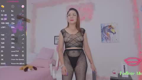 Aura  online show from 03/26/26, 03:34