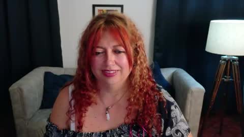 Snapshot of milfarlet chatting on 06/03/26, 02:44 Arlet online show from 06/03/26, 02:44