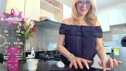 ASHLEY online show from 02/12/25, 02:10