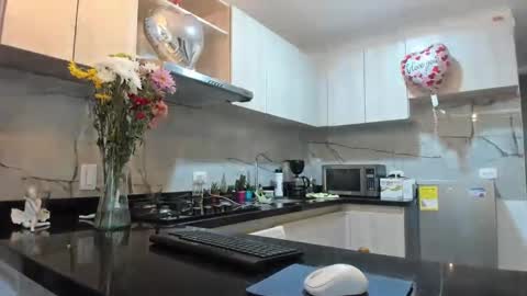 ASHLEY online show from 02/19/25, 01:39