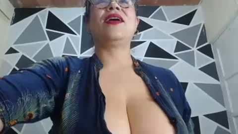 camila online show from 07/16/26, 10:32