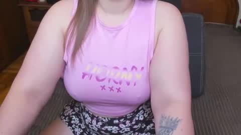 Snapshot of milfdeaa chatting on 02/03/26, 06:40 Dea online show from 02/03/26, 06:40