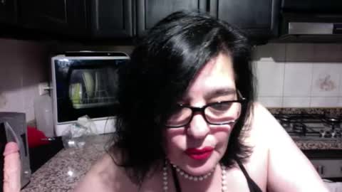 MILFMILFVALEVALE online show from 04/17/26, 07:50