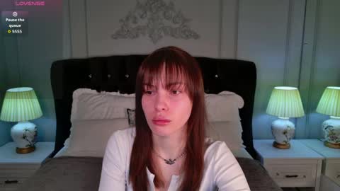 Mili Jay online show from 05/17/26, 05:42