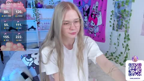 Snapshot of miliameow chatting on 02/03/25, 02:25 Milia online show from 02/03/25, 02:25