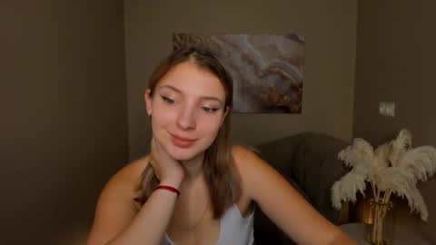 milinafox online show from 09/22/25, 01:18