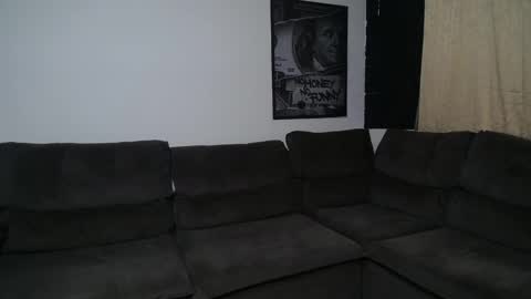 Snapshot of milioncouple chatting on 11/22/25, 05:17 milioncouple online show from 11/22/25, 05:17