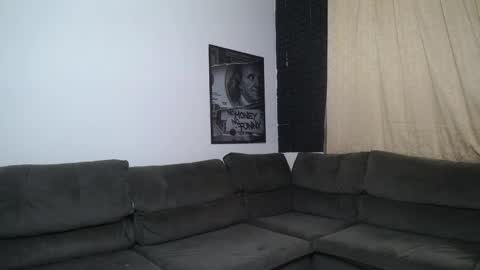 milioncouple online show from 12/23/25, 03:59