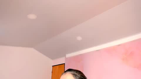 S O F I A online show from 10/04/25, 12:14