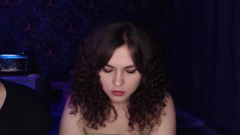 Stella and Neo online show from 11/21/25, 04:33