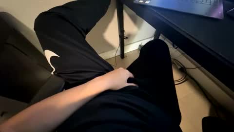 Milkme online show from 04/15/26, 09:59