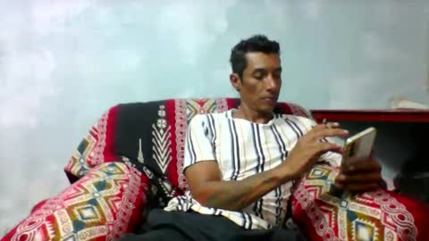 Snapshot of milkhammer chatting on 04/09/26, 02:44 Hammer online show from 04/09/26, 02:44