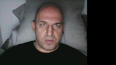 Snapshot of milkiwaay chatting on 12/17/25, 01:22 Milkiwaay online show from 12/17/25, 01:22