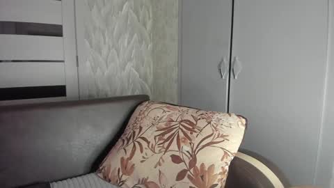 Snapshot of milkiwy chatting on 12/02/24, 05:37 Isaac online show from 12/02/24, 05:37