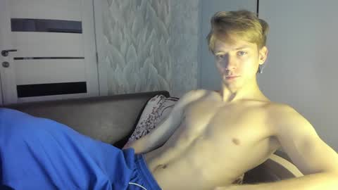 Snapshot of milkiwy chatting on 12/09/24, 05:40 Isaac online show from 12/09/24, 05:40