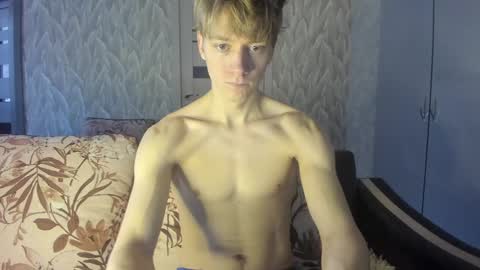 Snapshot of milkiwy chatting on 01/18/25, 04:59 Isaac online show from 01/18/25, 04:59