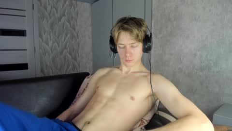 Snapshot of milkiwy chatting on 02/05/25, 06:02 Isaac online show from 02/05/25, 06:02