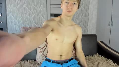 Snapshot of milkiwy chatting on 02/28/25, 06:21 Isaac online show from 02/28/25, 06:21