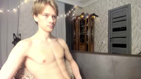 Snapshot of milkiwy chatting on 02/16/26, 02:40 Isaac online show from 02/16/26, 02:40