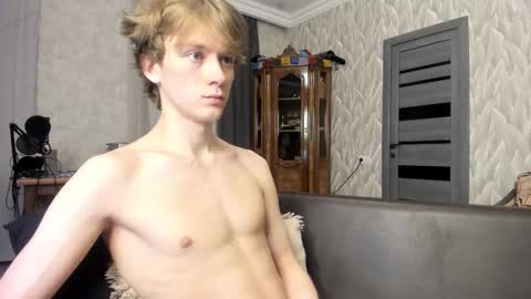 Snapshot of milkiwy chatting on 02/25/26, 07:34 Isaac online show from 02/25/26, 07:34