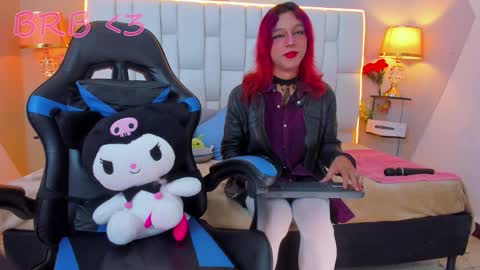 Snapshot of milkwhore1 chatting on 09/13/25, 12:16 Michelle online show from 09/13/25, 12:16