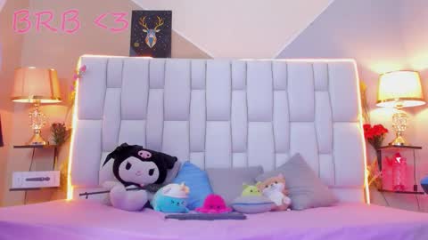 Snapshot of milkwhore1 chatting on 09/29/25, 12:21 Michelle online show from 09/29/25, 12:21