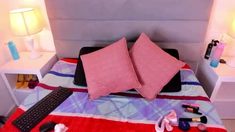 milky__boobs699 online show from 04/16/26, 12:39