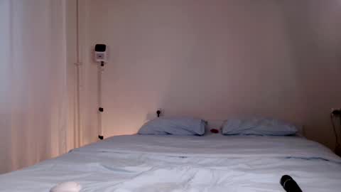 Snapshot of milky__way_ chatting on 03/01/25, 03:16 milky__way_ online show from 03/01/25, 03:16