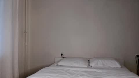 Snapshot of milky__way_ chatting on 11/08/25, 12:05 milky__way_ online show from 11/08/25, 12:05