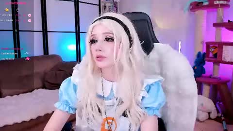 milky cute online show from 07/11/26, 03:37