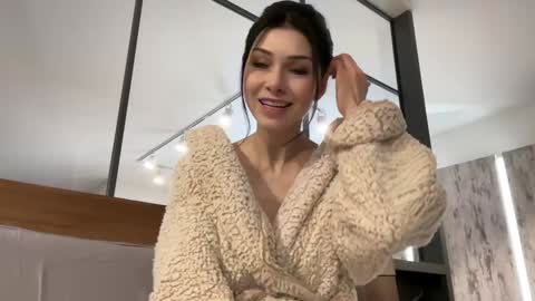 Snapshot of milla_bella chatting on 12/04/25, 09:23 milla bella online show from 12/04/25, 09:23