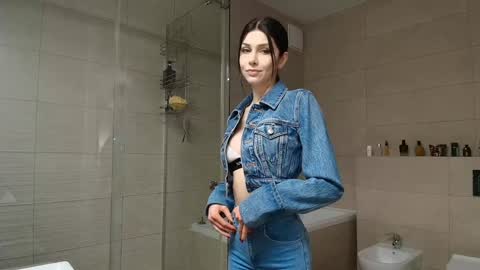 milla bella online show from 01/13/26, 06:46