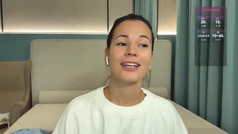 Snapshot of milla_kuni chatting on 02/14/25, 10:47 Mila online show from 02/14/25, 10:47