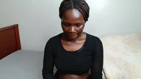 Snapshot of milla_nova chatting on 11/26/25, 12:39 nova online show from 11/26/25, 12:39