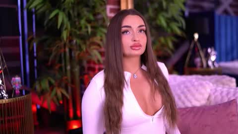 Milla online show from 01/19/26, 06:06