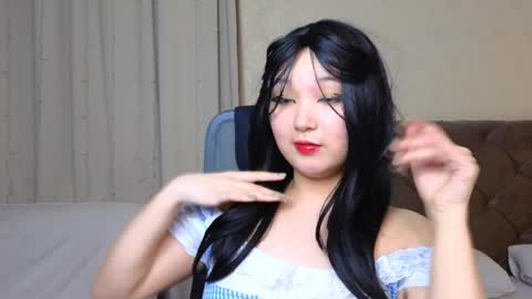 Snapshot of milla_waves chatting on 02/02/25, 04:54 Milla or just Mi online show from 02/02/25, 04:54