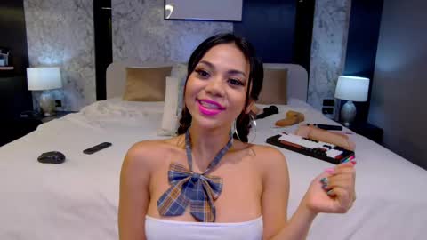 MillaBelle online show from 03/03/25, 09:00