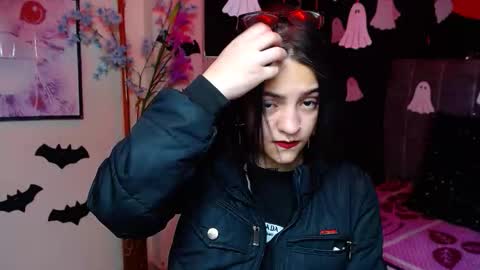 Violeta online show from 10/28/25, 02:31