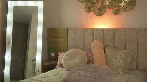 erika rf99 online show from 01/12/25, 06:06