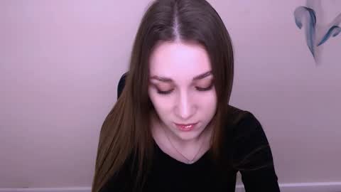 Snapshot of millasamsd chatting on 12/15/25, 09:24 Milla online show from 12/15/25, 09:24