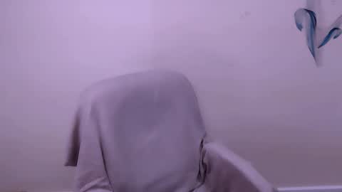 Milla online show from 03/16/26, 09:35