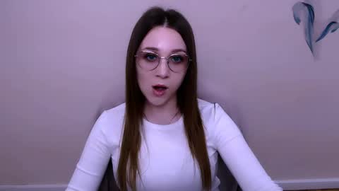 Milla online show from 04/15/26, 10:11