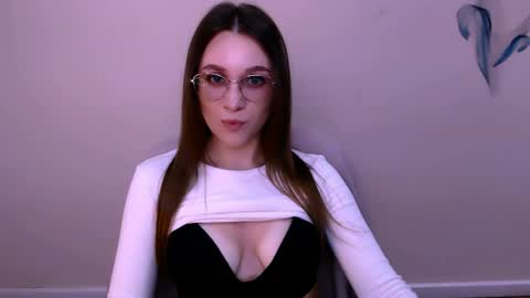 Milla online show from 06/15/26, 09:55