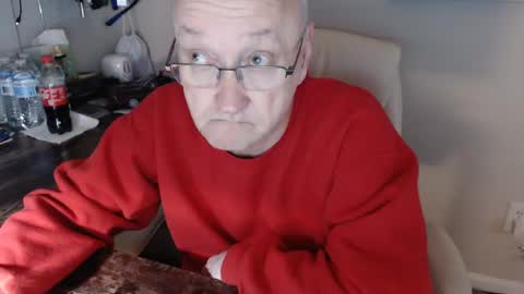 Snapshot of millenium0129 chatting on 12/02/24, 02:20 millenium0129 online show from 12/02/24, 02:20